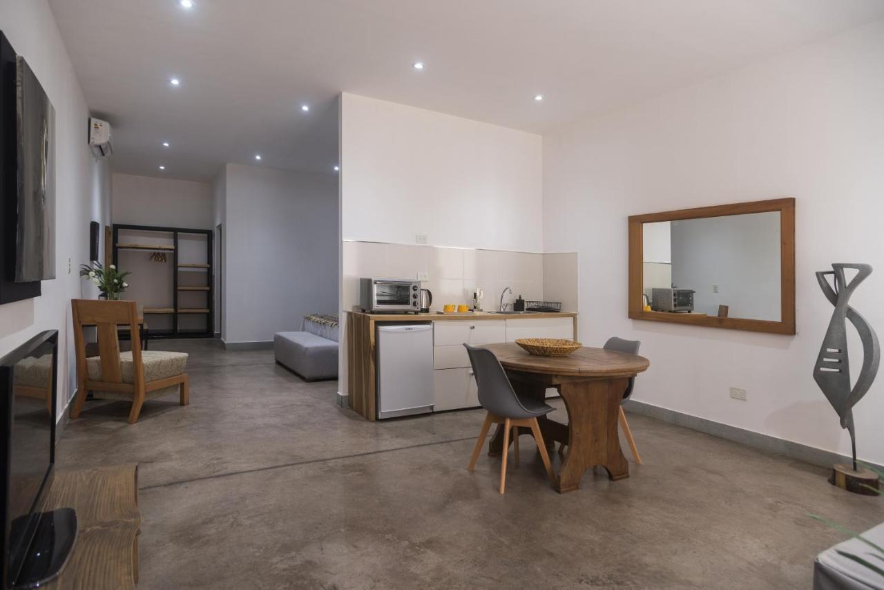 Haus Apart Hotel Сальта Екстер'єр фото