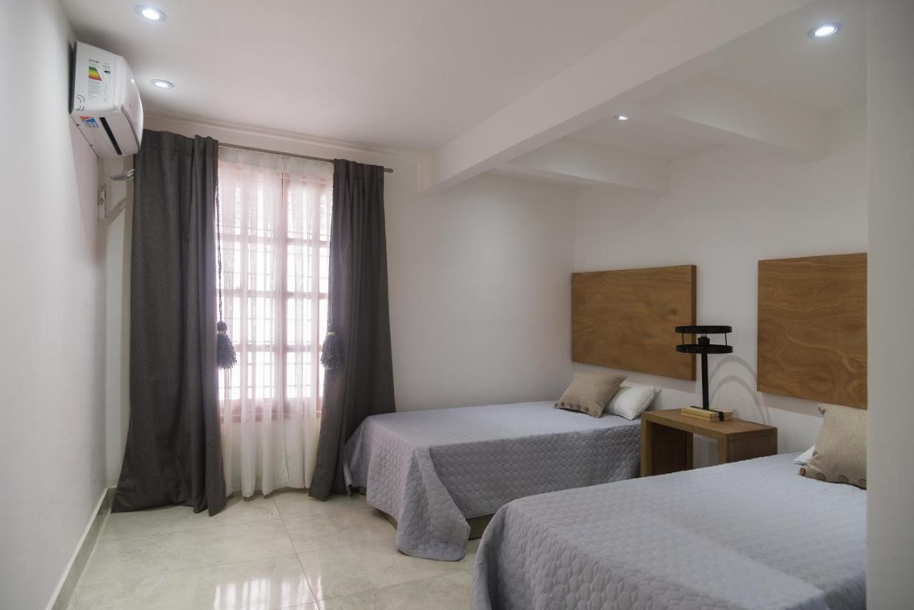 Haus Apart Hotel Сальта Екстер'єр фото